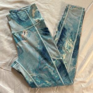 VS light blue & pink marbled leggings Size 4